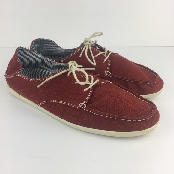 olukai boat shoes